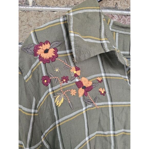 NEW Terra & Sky Olive Green Flannel Shirt Embroidery Flower Plaid Plus Sz 0x 14w - Picture 2 of 6